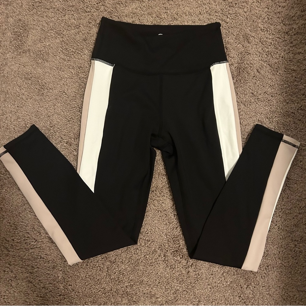 NWOT Move Theory High-Waisted Leggings
